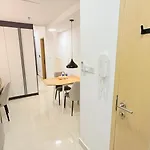 Infinitum Service Suites Klcc Homestay