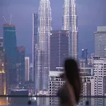 Infinitum Service Suites Klcc Homestay